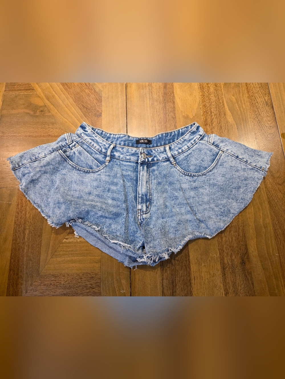 Micas Swing Jean Denim Shorts Sz Large Frayed Hem Wide Leg Loose Fun Fiesty